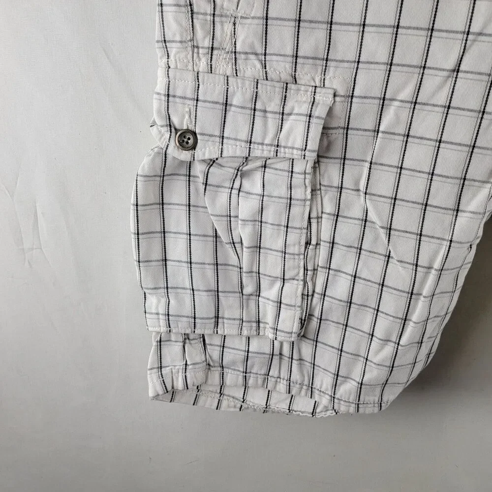 Levi Strauss & Co Shorts Mens 30x10 White Cargo Pockets Relaxed Outdoors Gorp